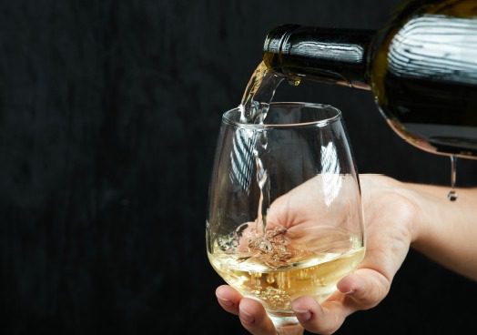 Medium Gold Chardonnay Wine