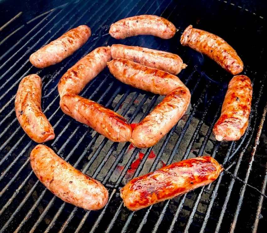 Argentinian food - sausages on the grill
