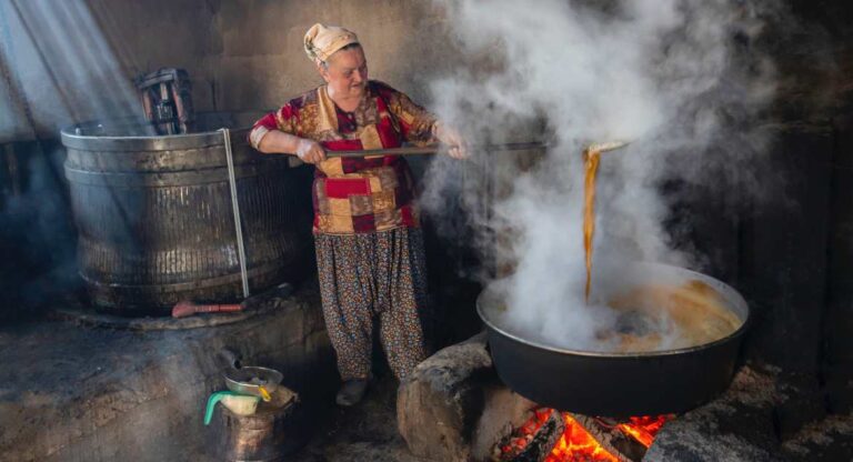 Big-pot-cauldron-on-fire-full-of-soup-stew
